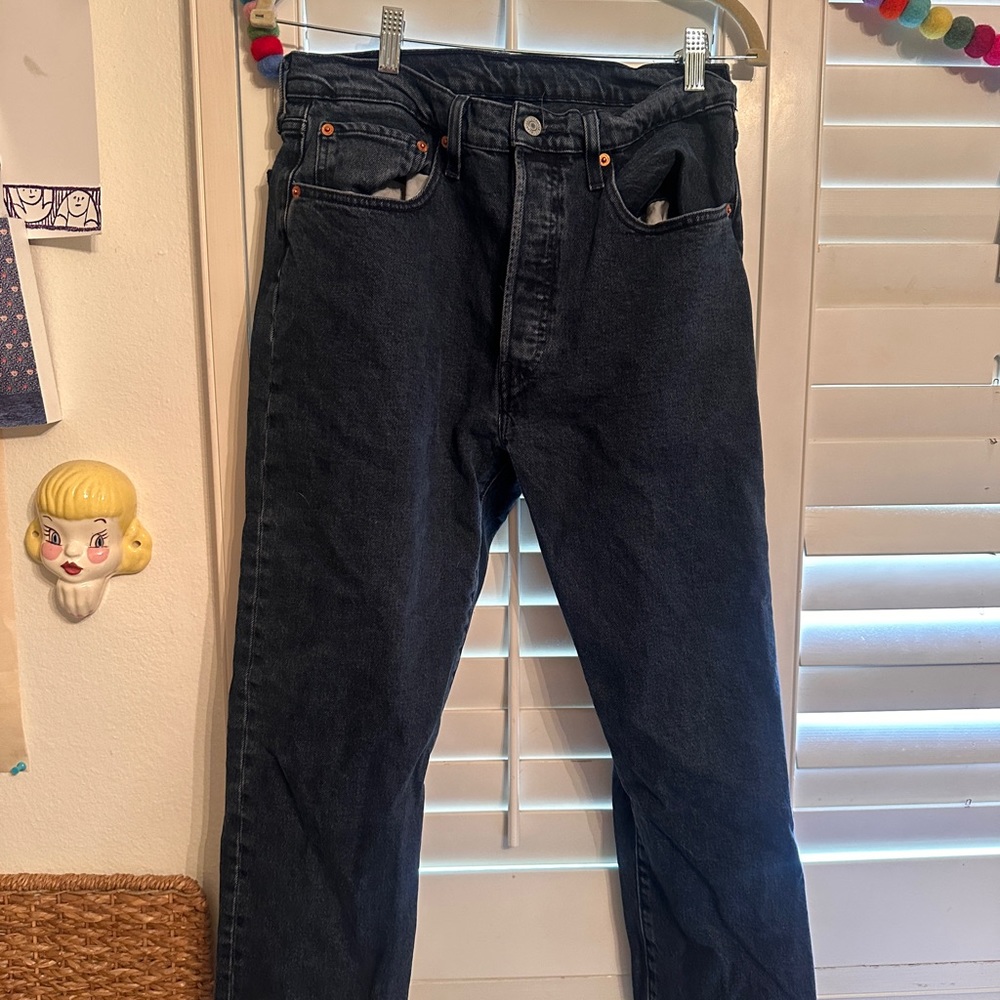 VINTAGE NAVY/BLACK LEVIS!! W31 L26